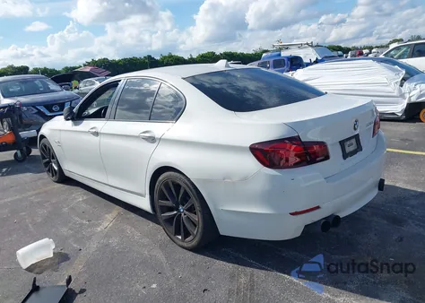 2011 BMW 535 Xi z USA, uszkodzony, nr VIN WBAFU7C52BC871091